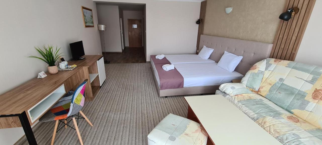 Mirana Family Hotel Burgasz Kültér fotó