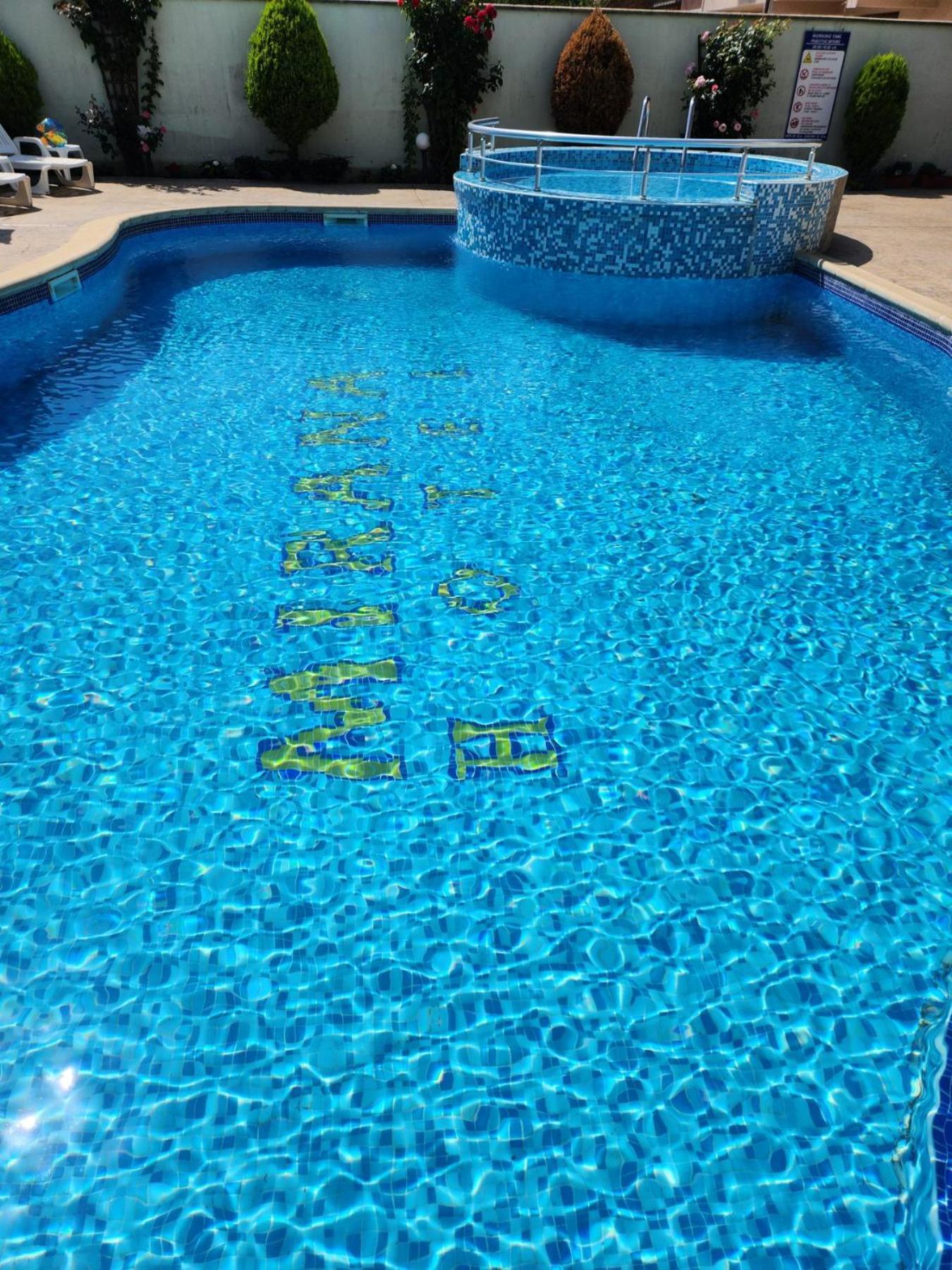 Mirana Family Hotel Burgasz Kültér fotó