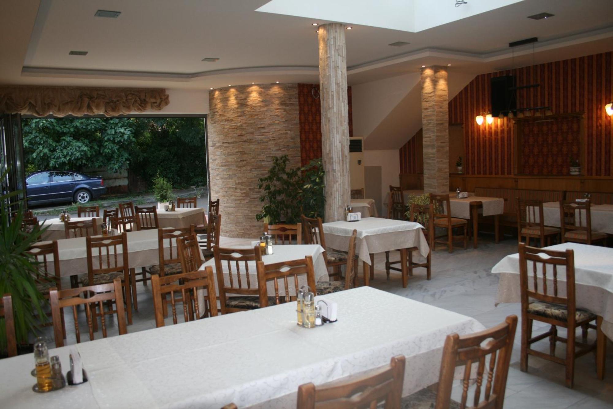 Mirana Family Hotel Burgasz Kültér fotó